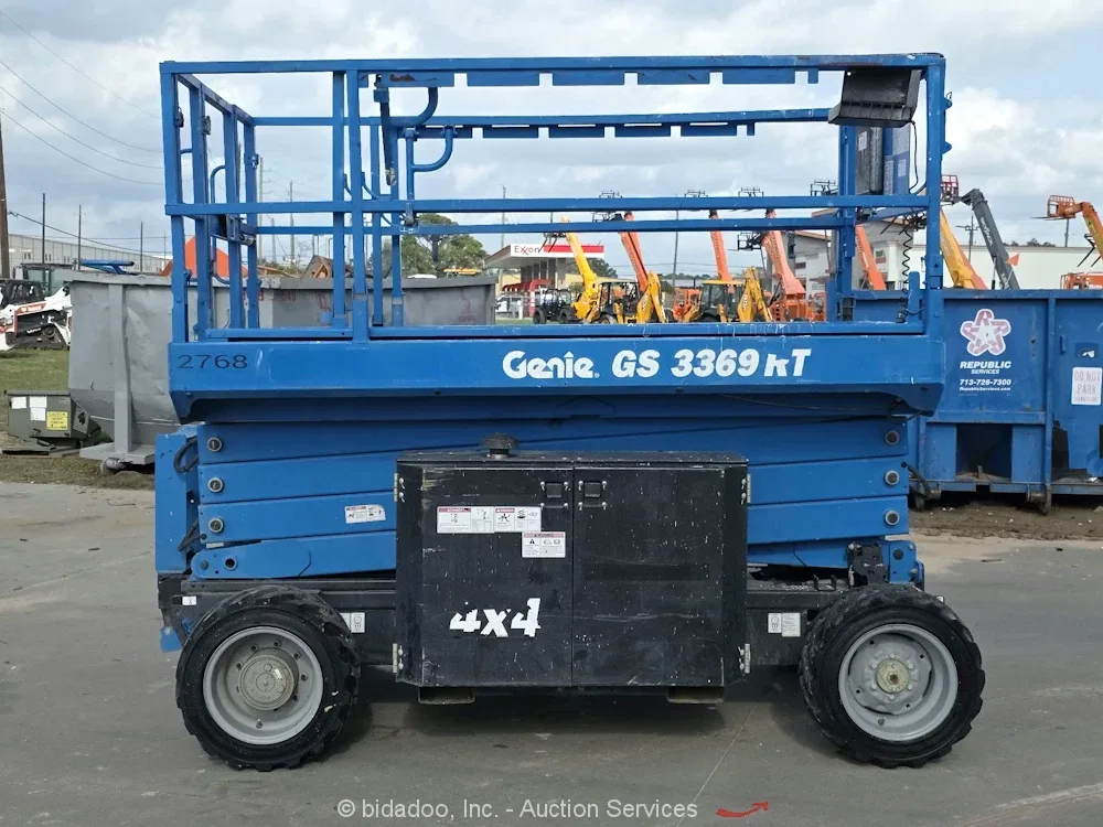 2017 Genie GS-3369
